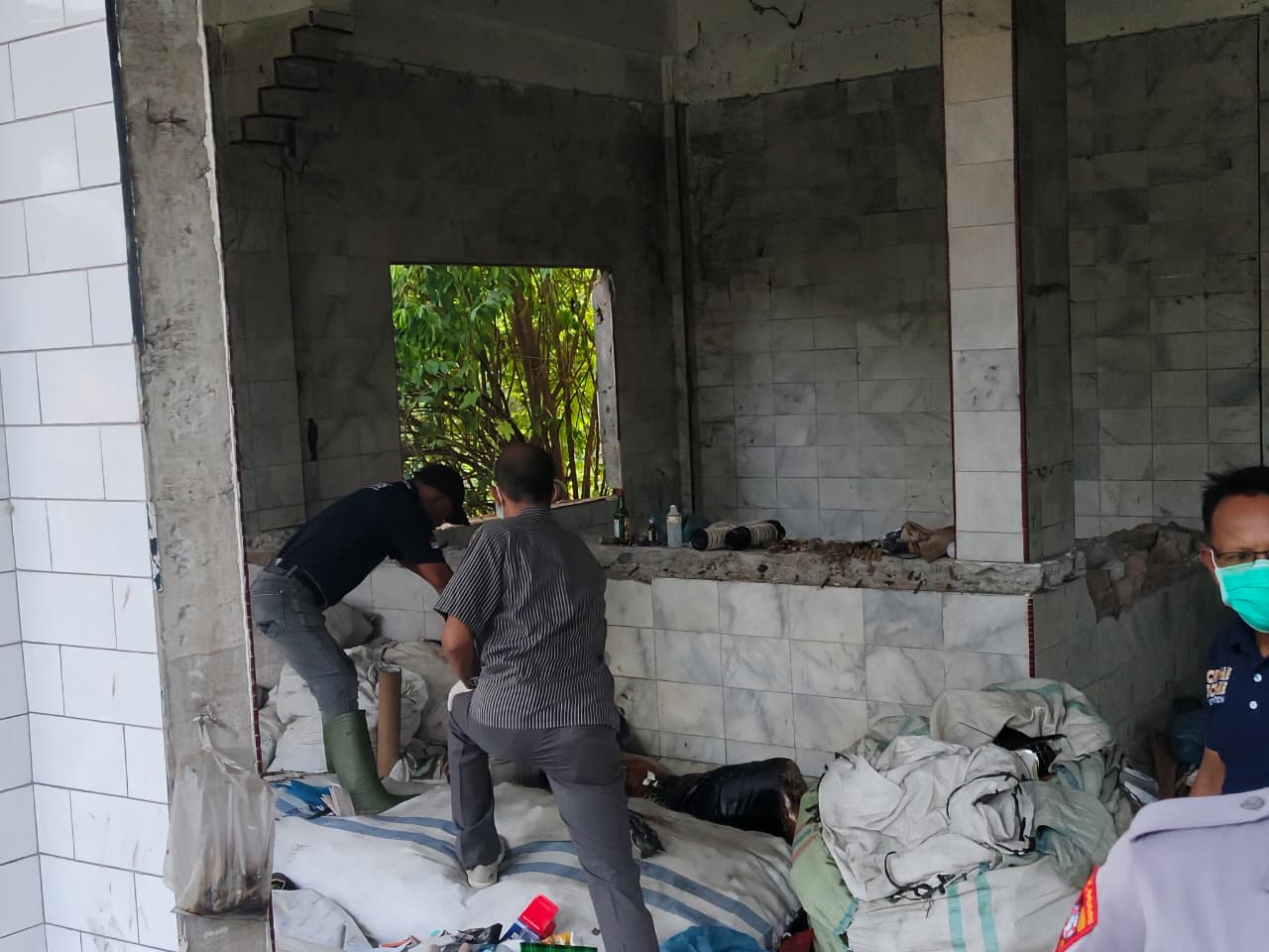 Polres Tebing Tinggi Tangani Penemuan Mayat Pria di Eks Hotel Safari